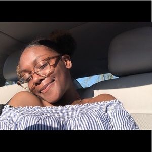 Meet your Posher, Taryn